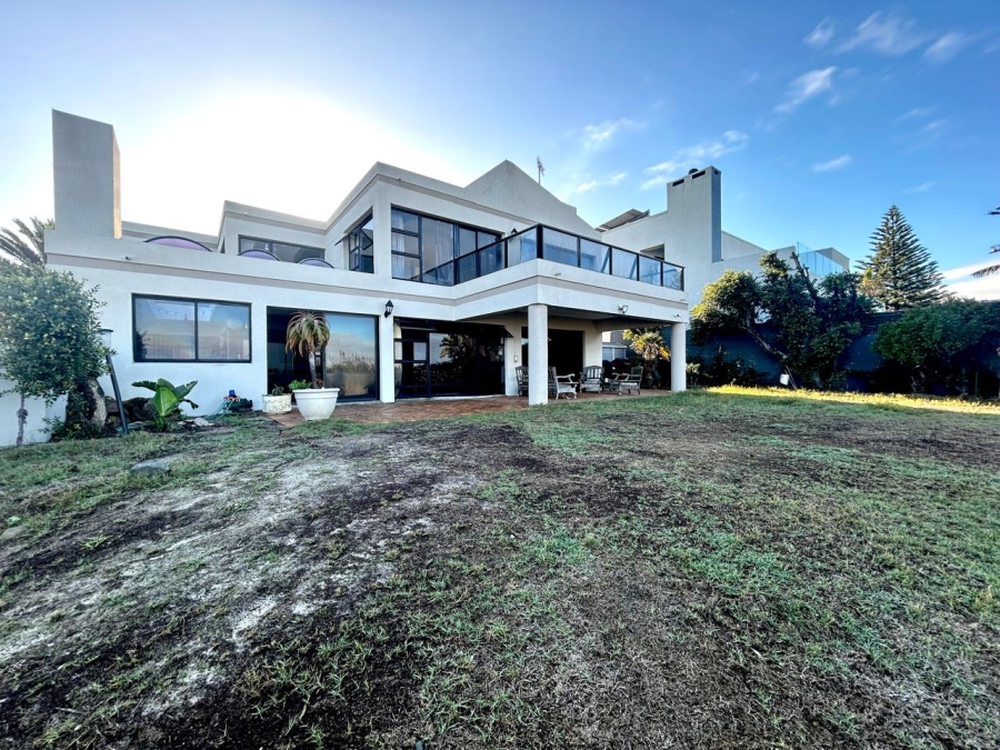 4 Bedroom Property for Sale in Van Riebeeckstrand Western Cape